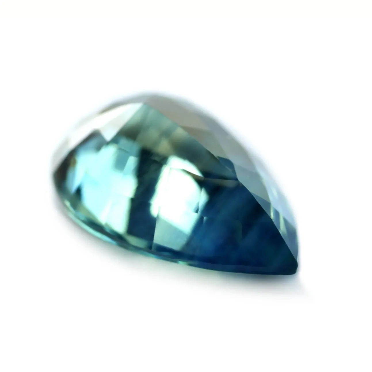 0.69ct Certified Natural Teal Sapphire