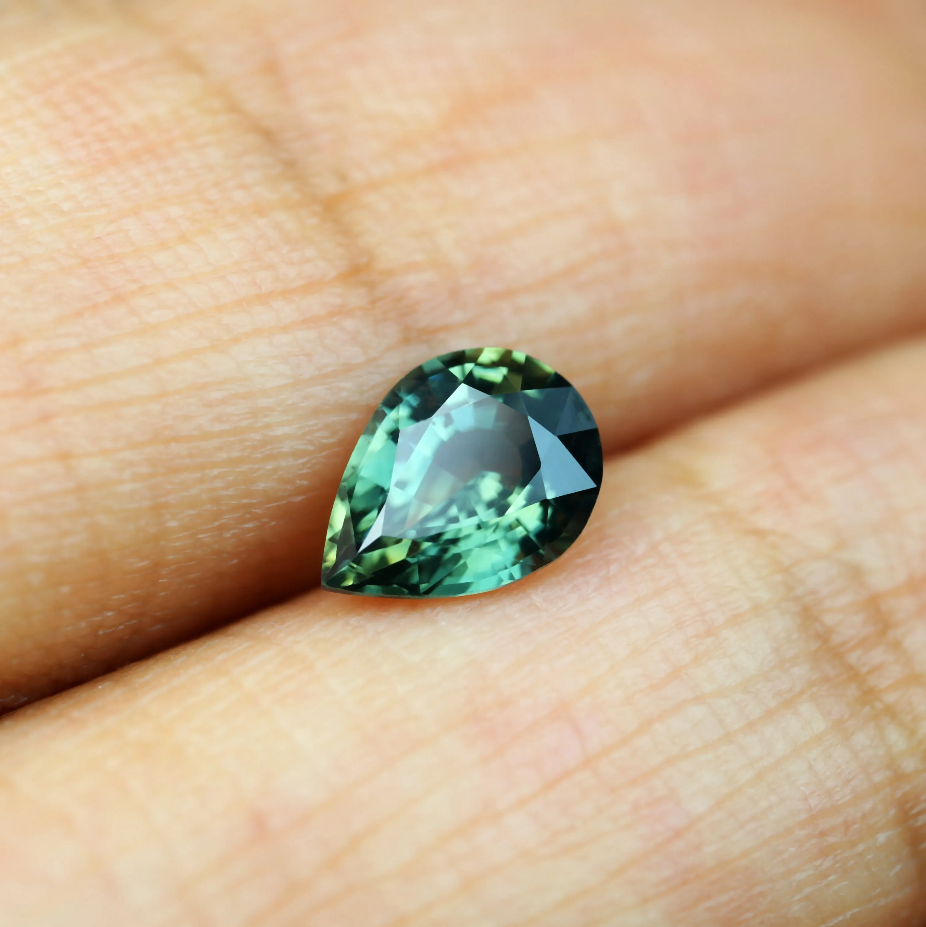 0.69ct Certified Natural Teal Sapphire