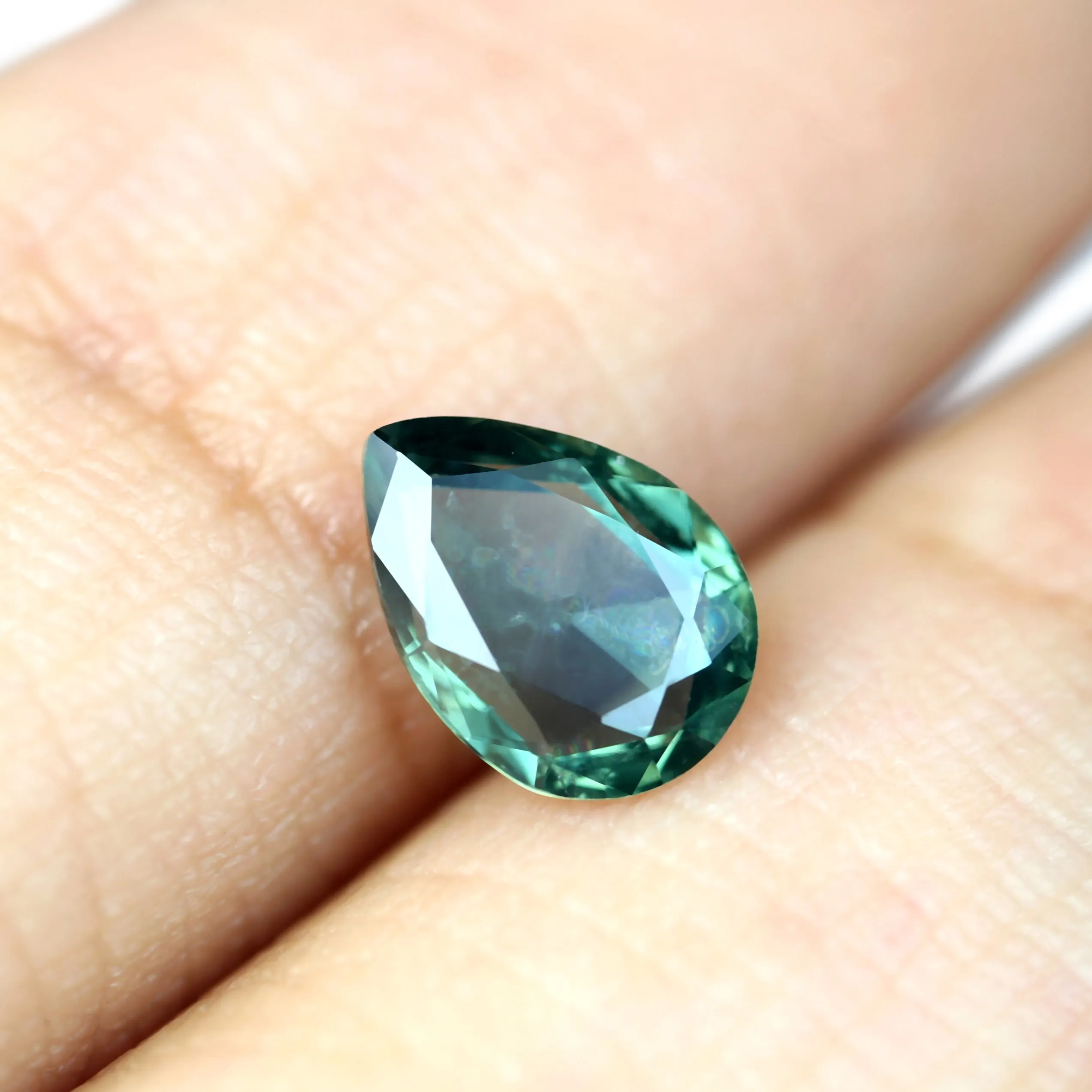 0.77ct Certified Natural Teal Sapphire