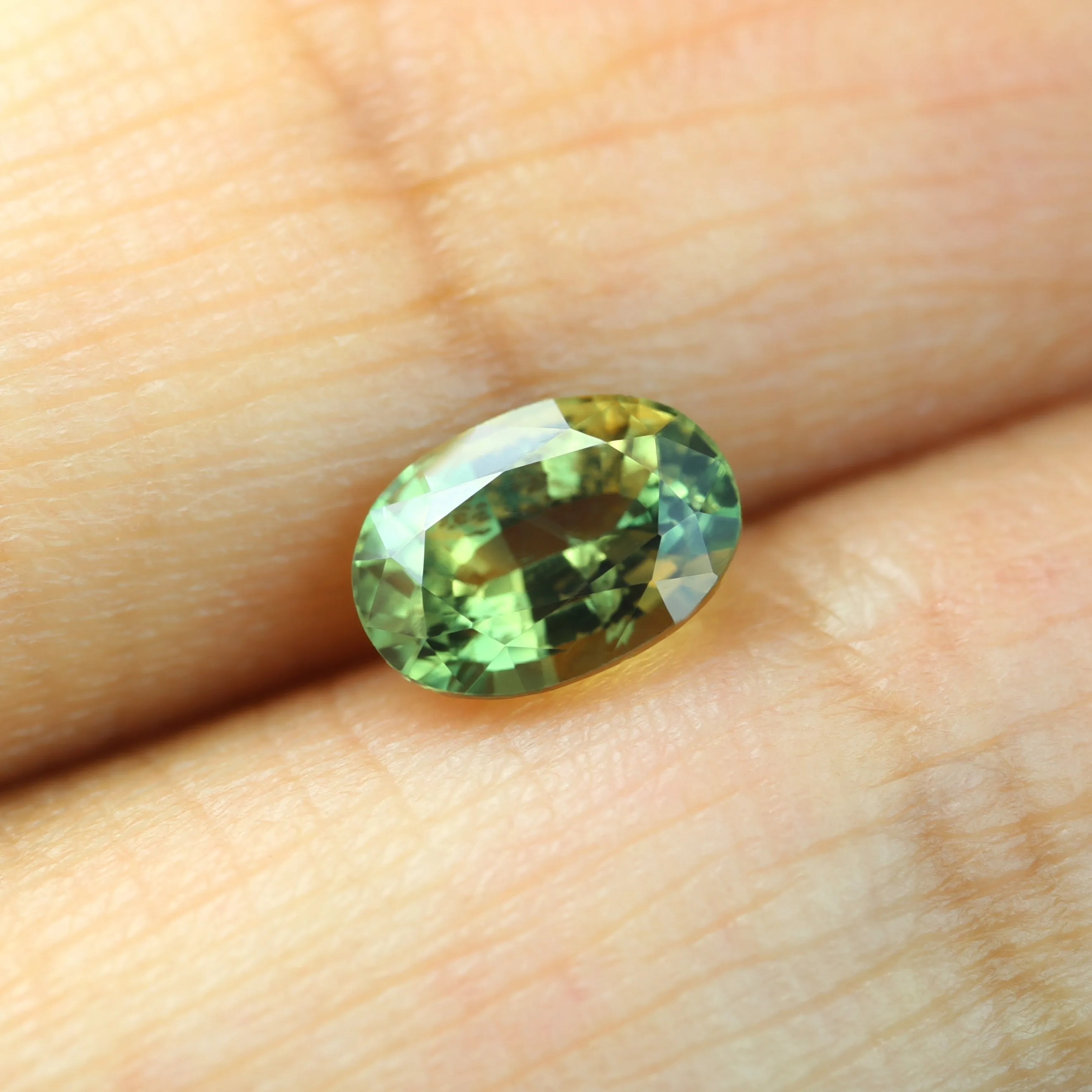 0.90ct Certified Natural Green Sapphire