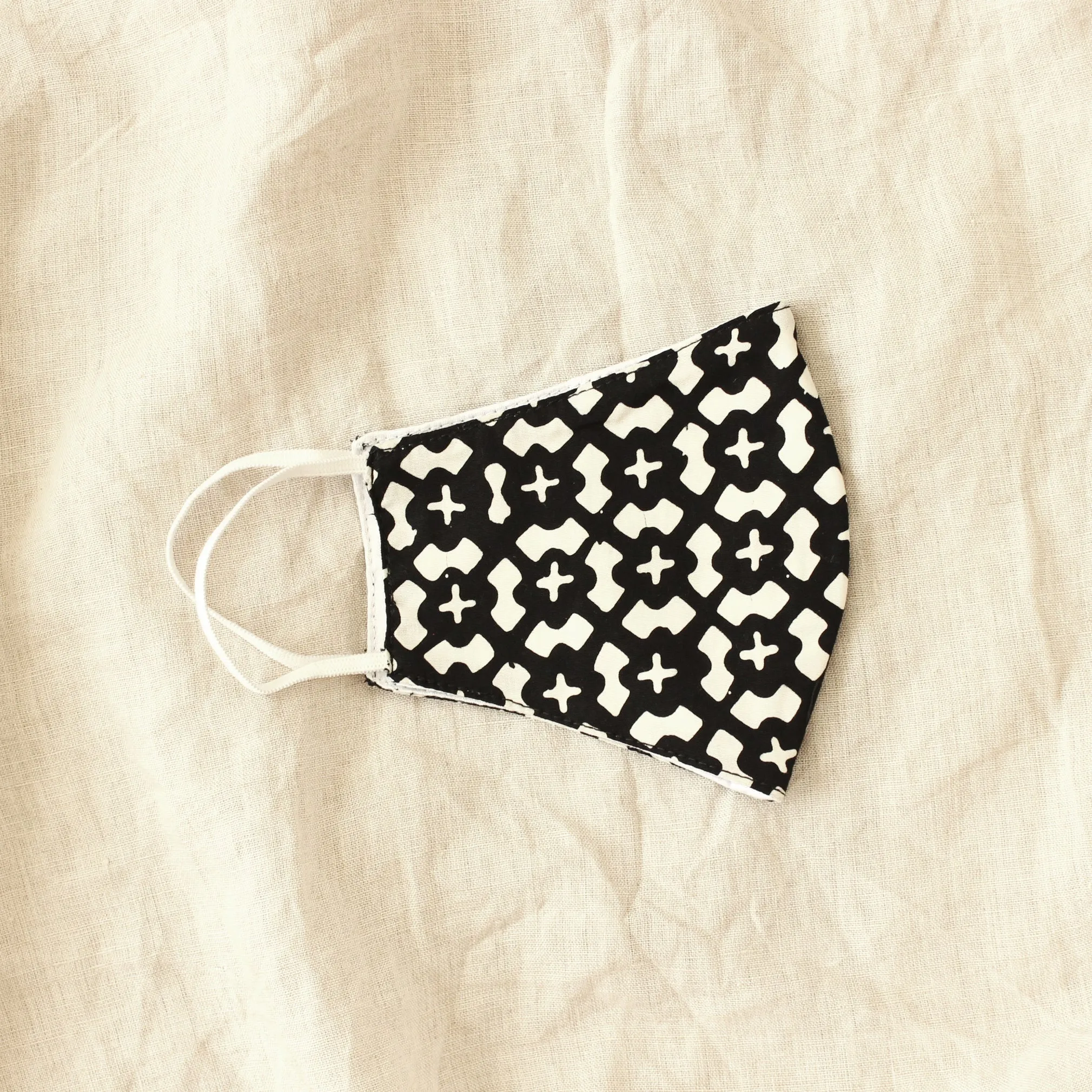 ARMOUR 3-ply Cup Batik Face Mask, in Black