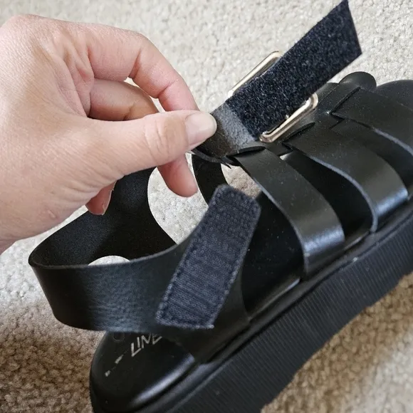 BIG KID RHEA PLATFORM SANDAL 4