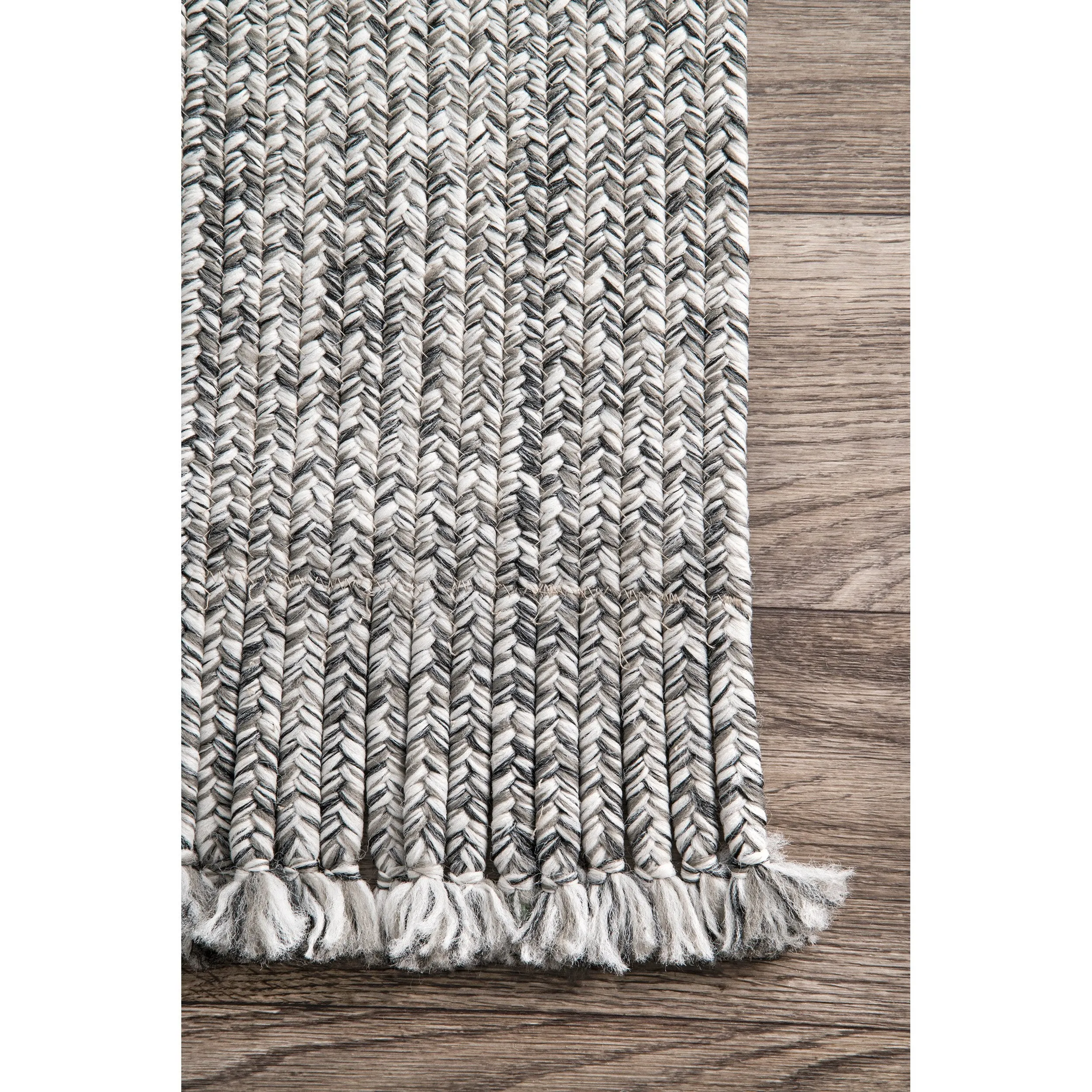 BRAIDED COURT TASSEL BLACK