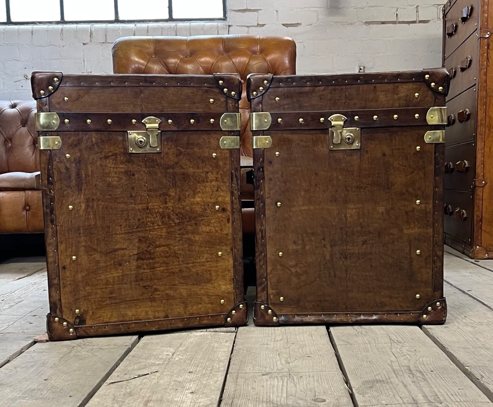 Bridle Leather Side Table Trunks