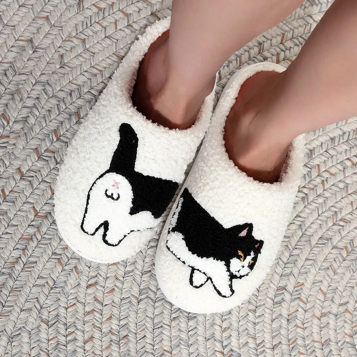 Cute Cat & Pug Plushy Slippers 🐾✨ Cozy Indoor Footwear for Pet Lovers | Warm & Non-slip | Ideal Gift for Cat Moms & Dads! 🐱🎁