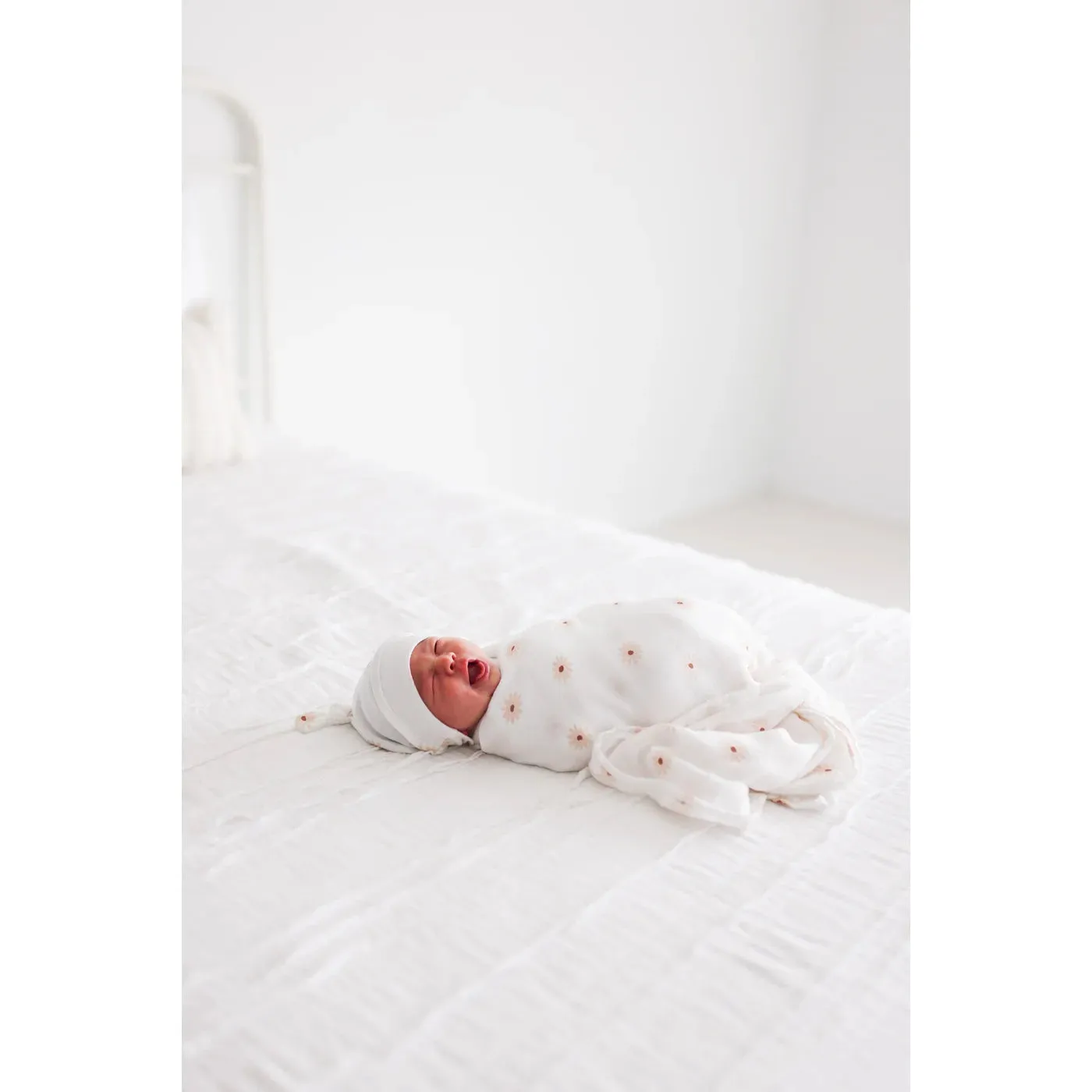 Daisies Swaddle Blanket