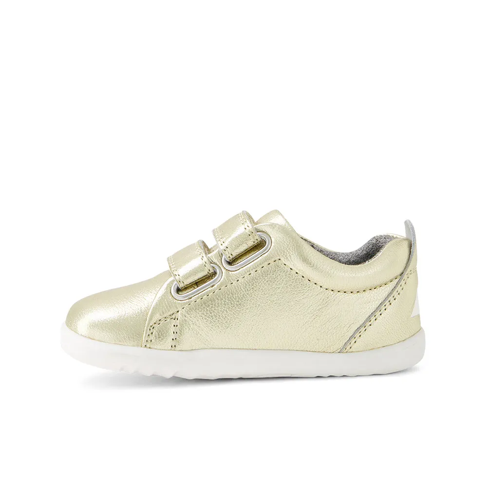 Grass Court  - Step Up - Pale Gold