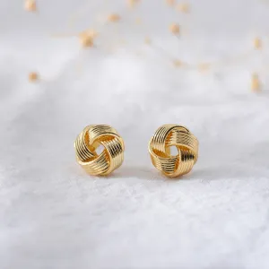 just-lil-things-pin-earings-gold-earings-jlt10055