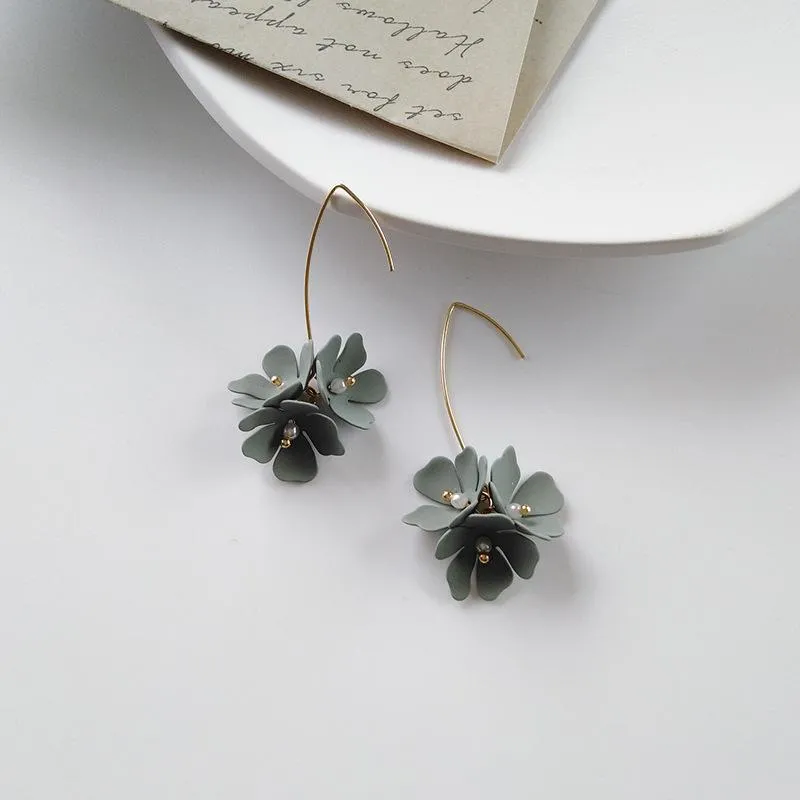 just-lil-things-pin-earrings-grey-earrings-jlt10479