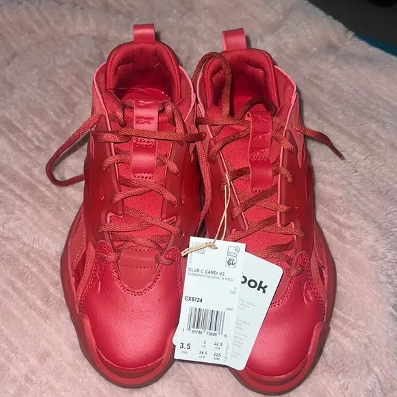 Kids Reebok size 3.5