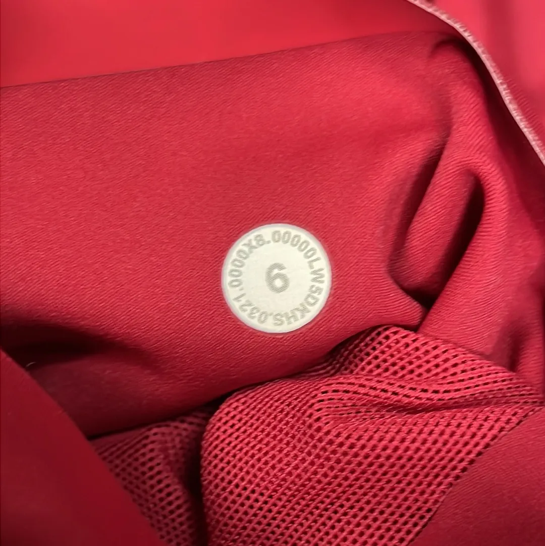 Lululemon Women's Athletic Pants Size 6