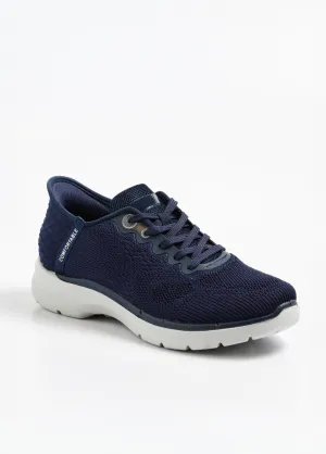 Mesh comfort sneakers with laces
