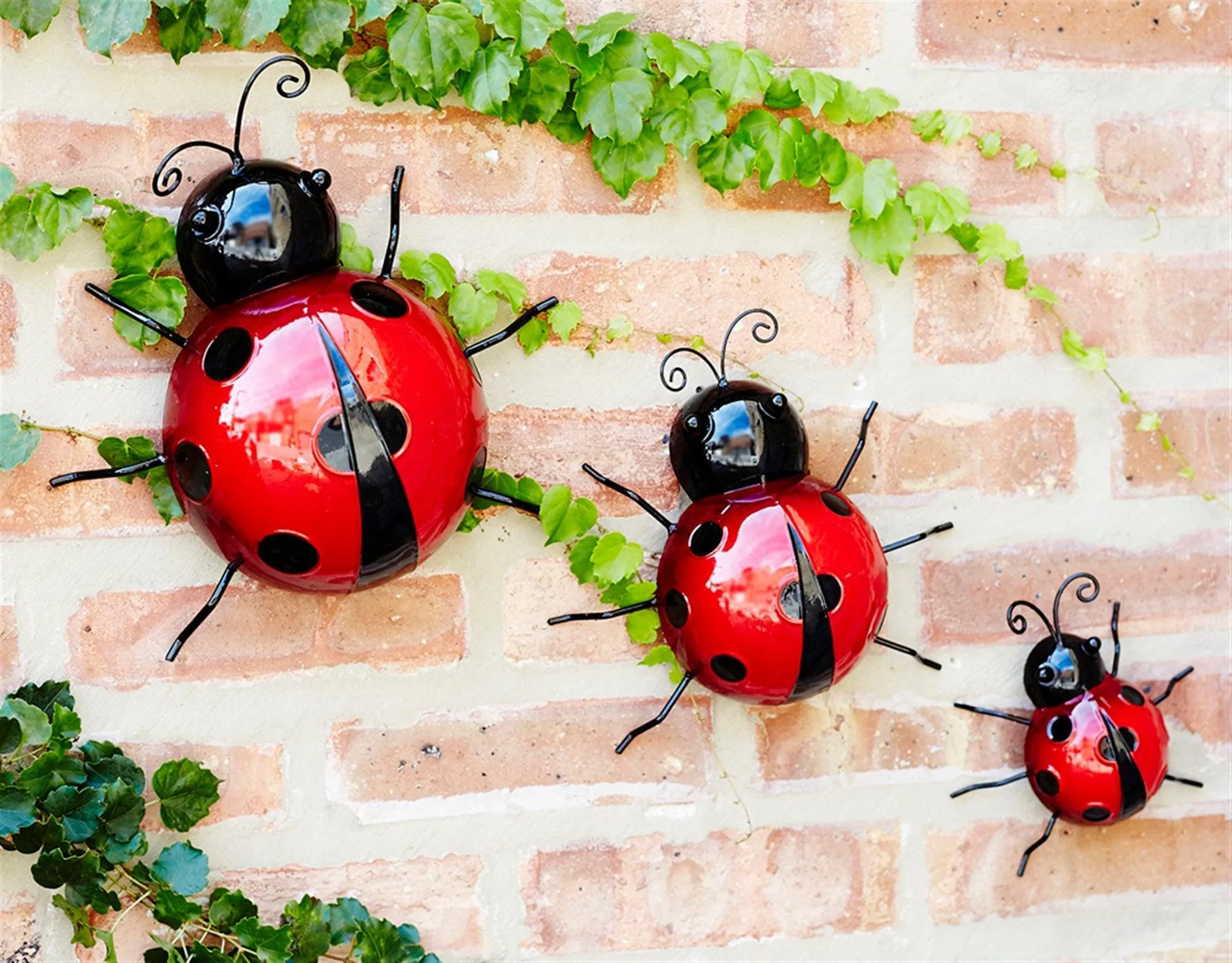 Metal Lady Bug Garden Decor (Set of 6)