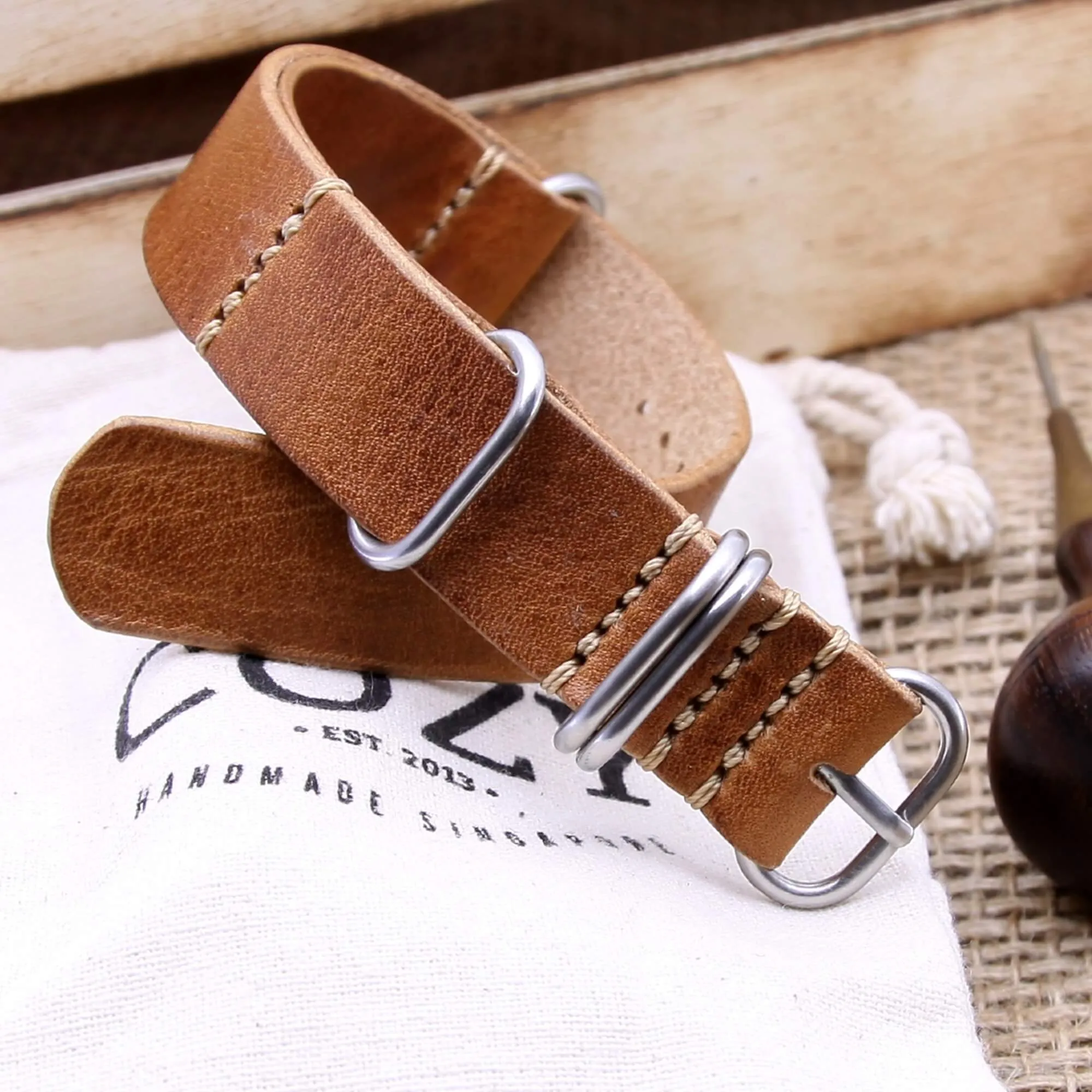 NAT2 Leather Watch Strap, 5-Ring Vintage 401