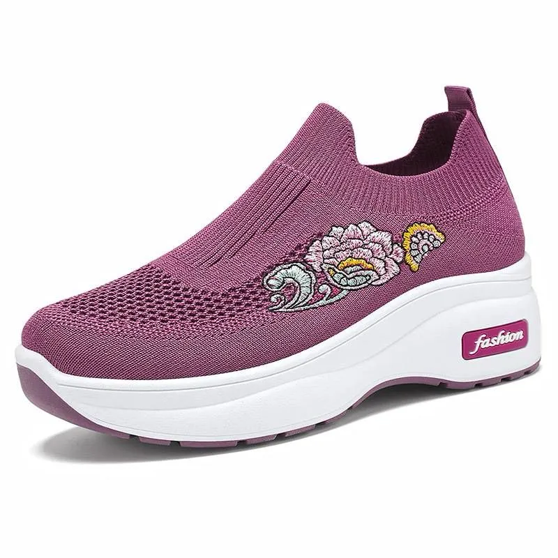 New Spring Casual Shoes with Ultra-Lightweight Soles