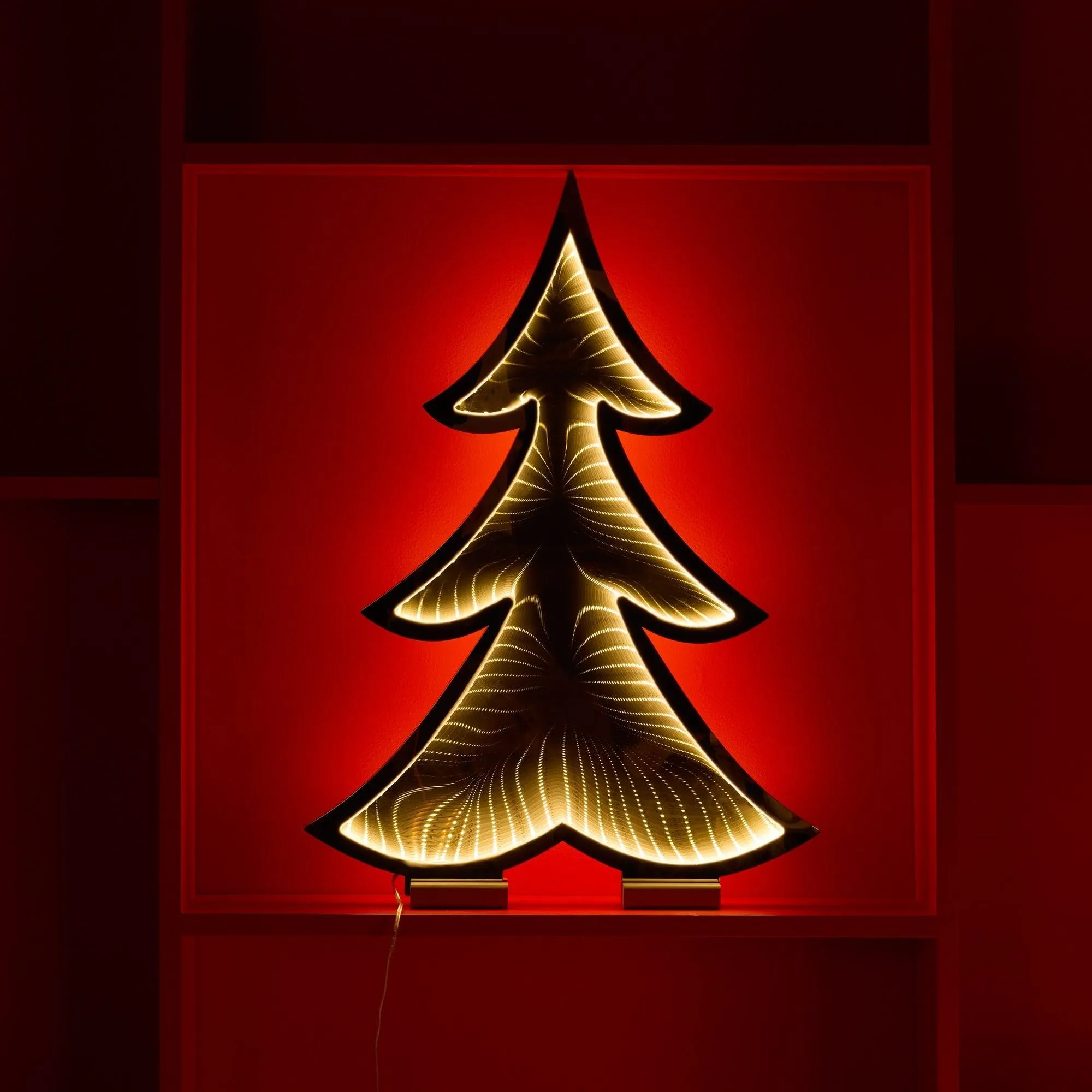 Pine Tree Outline Ekko Light Display 24.5"H