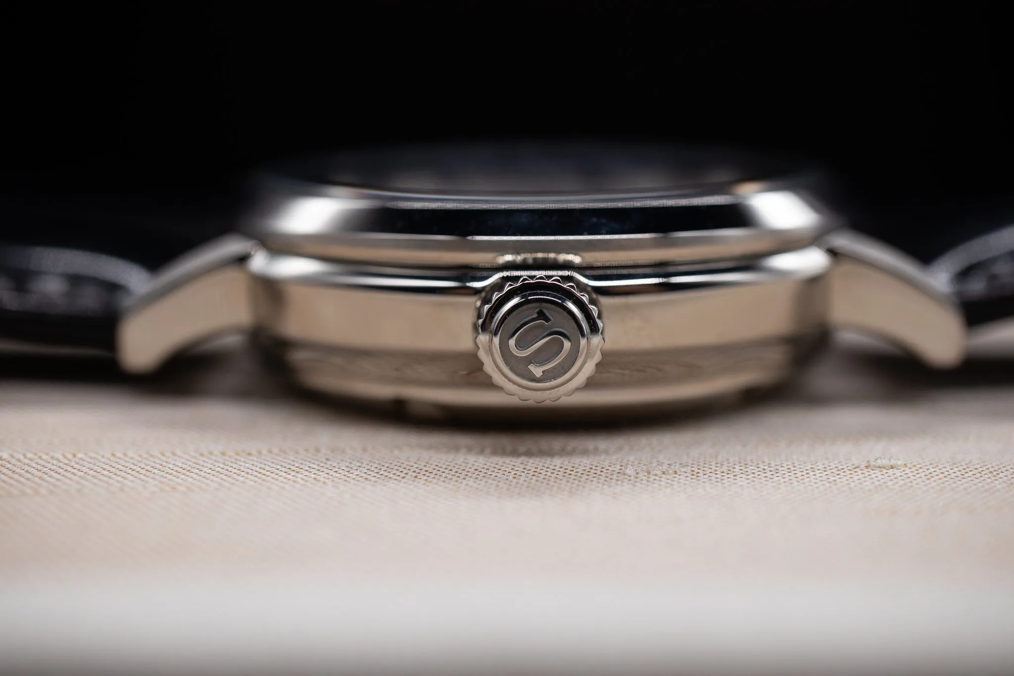 Seiko Spring Drive Presage White Enamel Dial SNR037