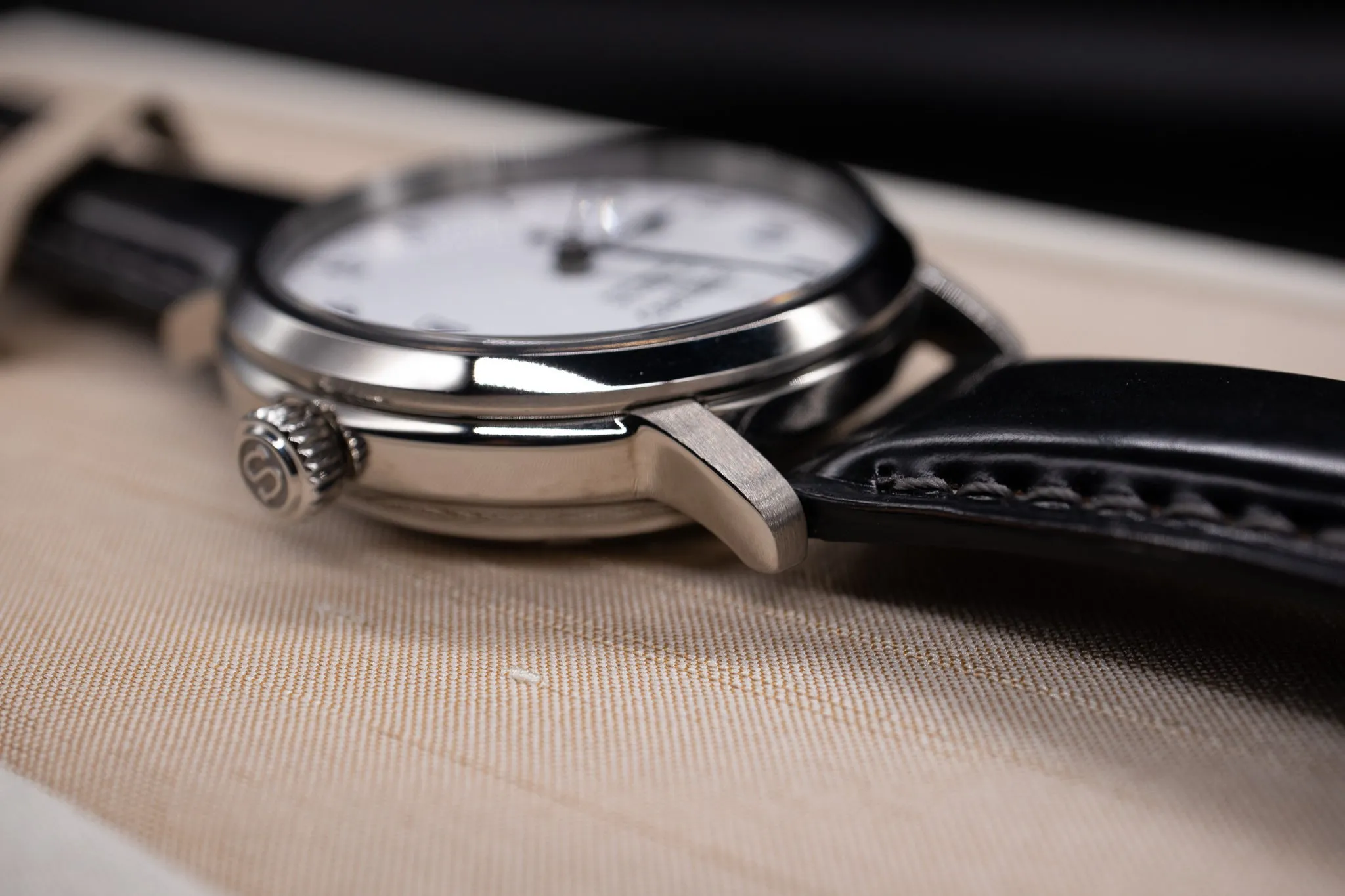 Seiko Spring Drive Presage White Enamel Dial SNR037