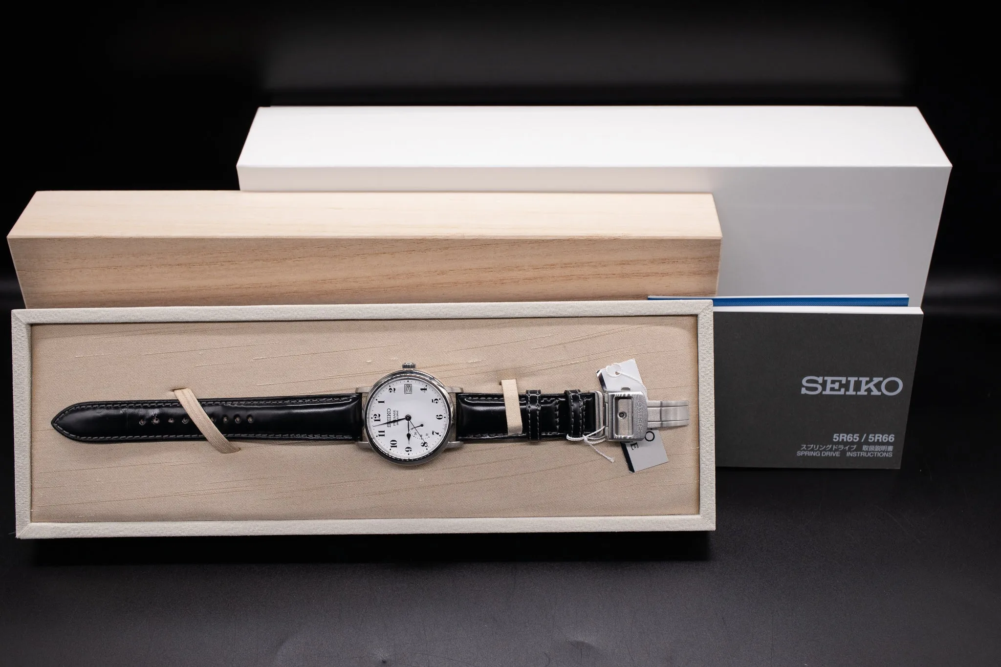 Seiko Spring Drive Presage White Enamel Dial SNR037