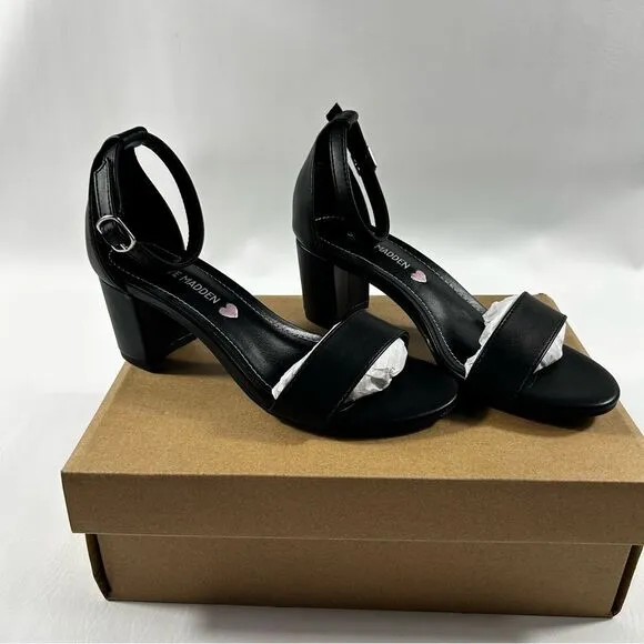 Steve Madden - Girl's Carrson Black Smooth Sandal - Size 2 Little Kid M